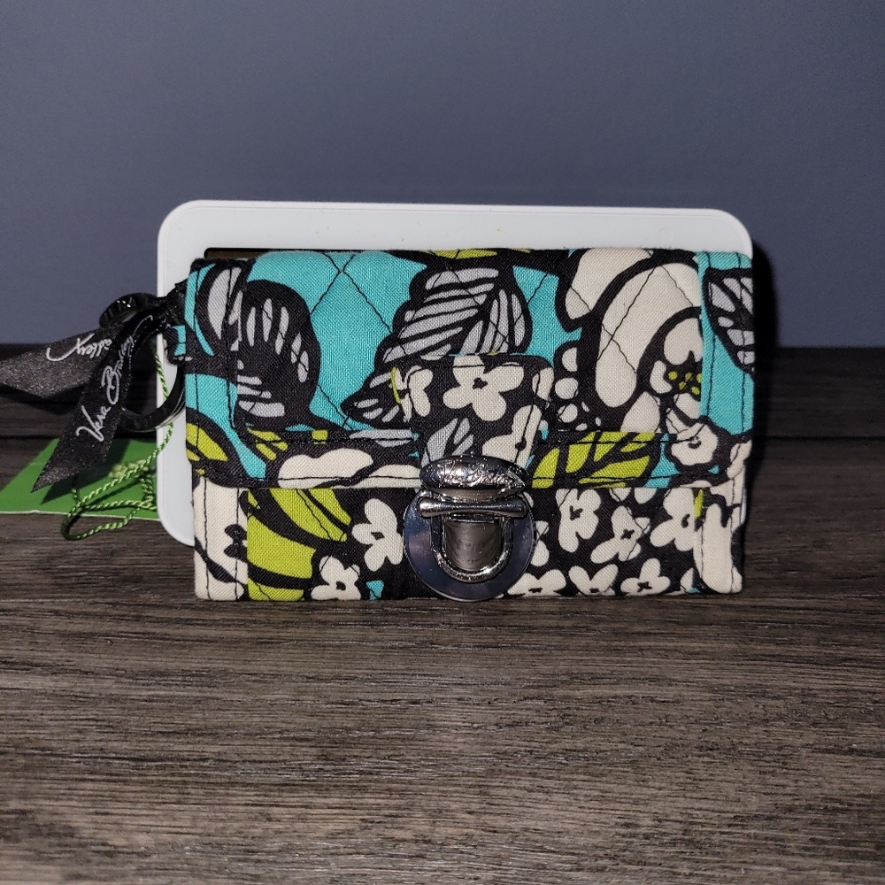 Vera Bradley Quick Swipe ID